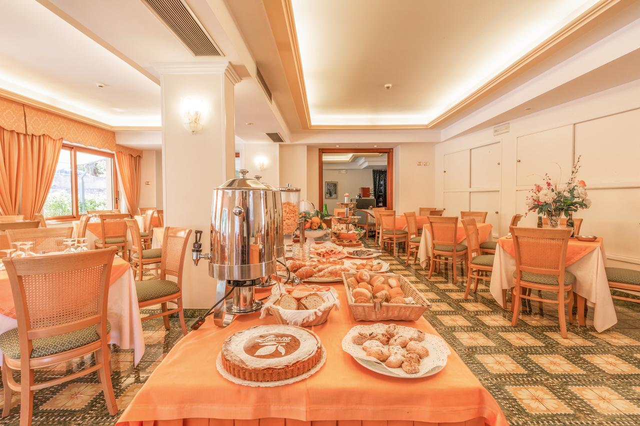 Hotel La Pergoletta 圣安格塔苏德格尔夫 外观 照片
