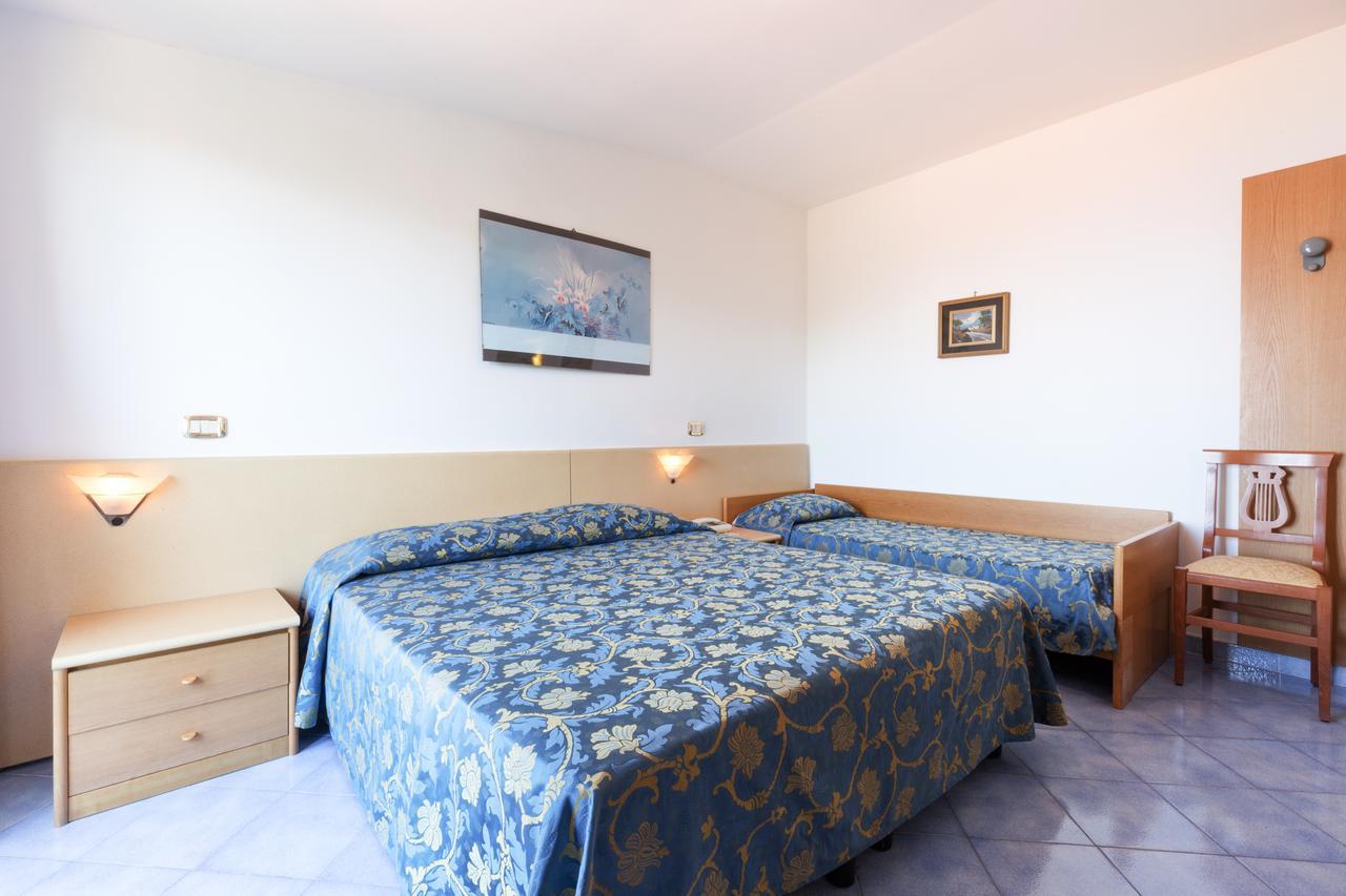 Hotel La Pergoletta 圣安格塔苏德格尔夫 外观 照片